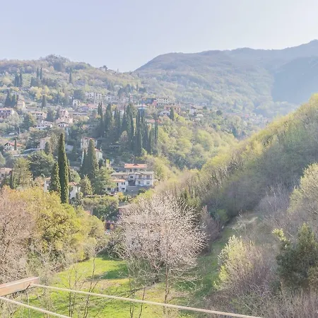 La Casa Di Lucia Varenna